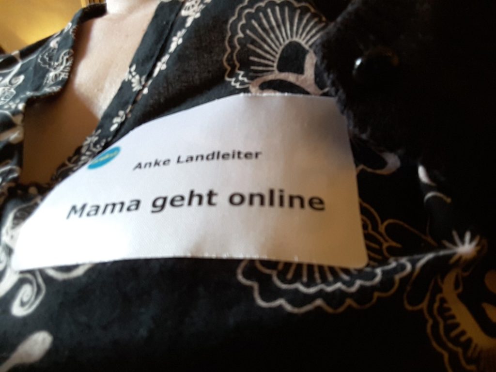Denkst 2017 - Mama geht online - Namensschild